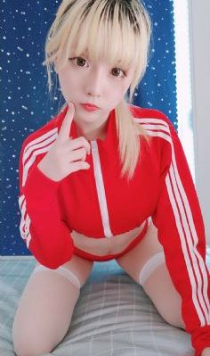 儿子的女友父亲的女友在线观看_超清免费观看超清